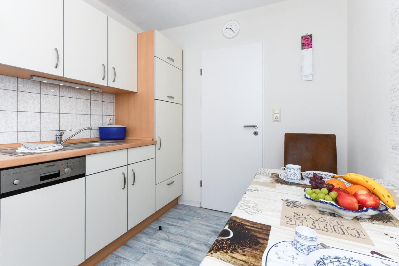 Ferienwohnung Im Haus Weinstock Esens Exterior foto